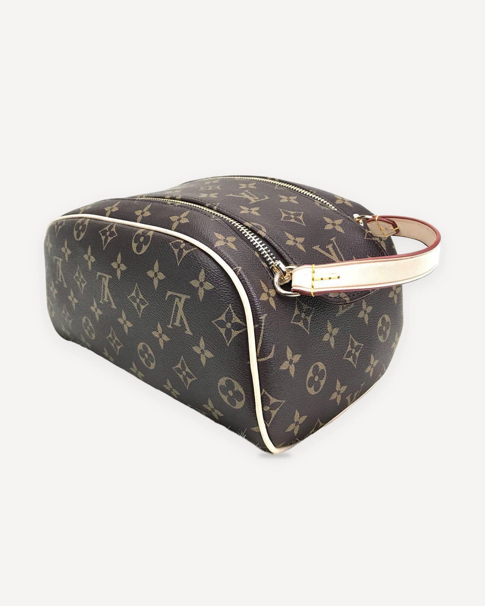 1246 in Monogram