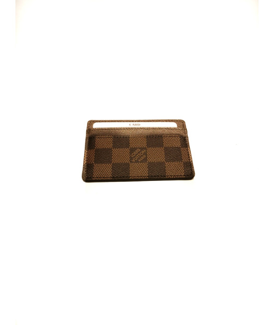 587